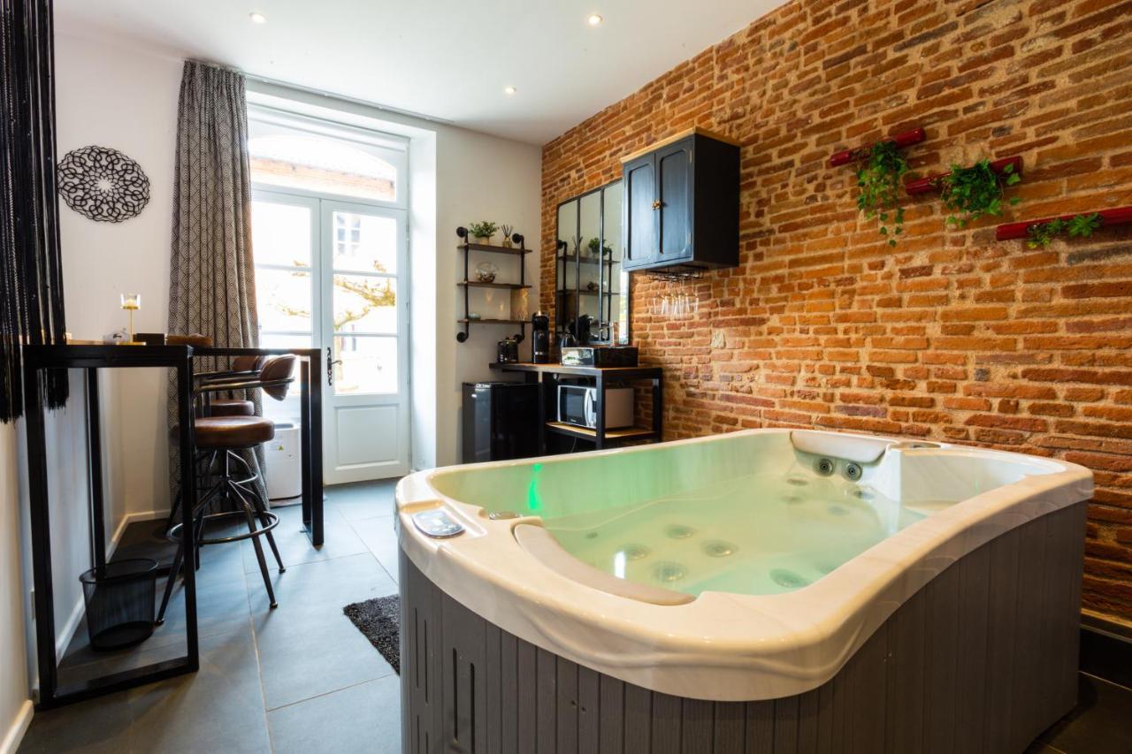 Le Prieure - Romantiques Privatif, Piscine, Jardin, Massages Proche De Toulouse Verfeil (Haute-Garonne)
