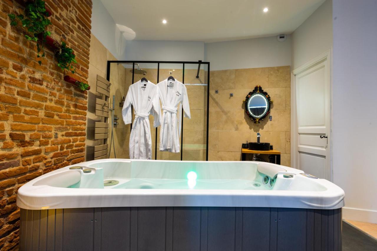 Le Prieure - Romantiques Privatif, Piscine, Jardin, Massages Proche De Toulouse Verfeil (Haute-Garonne)