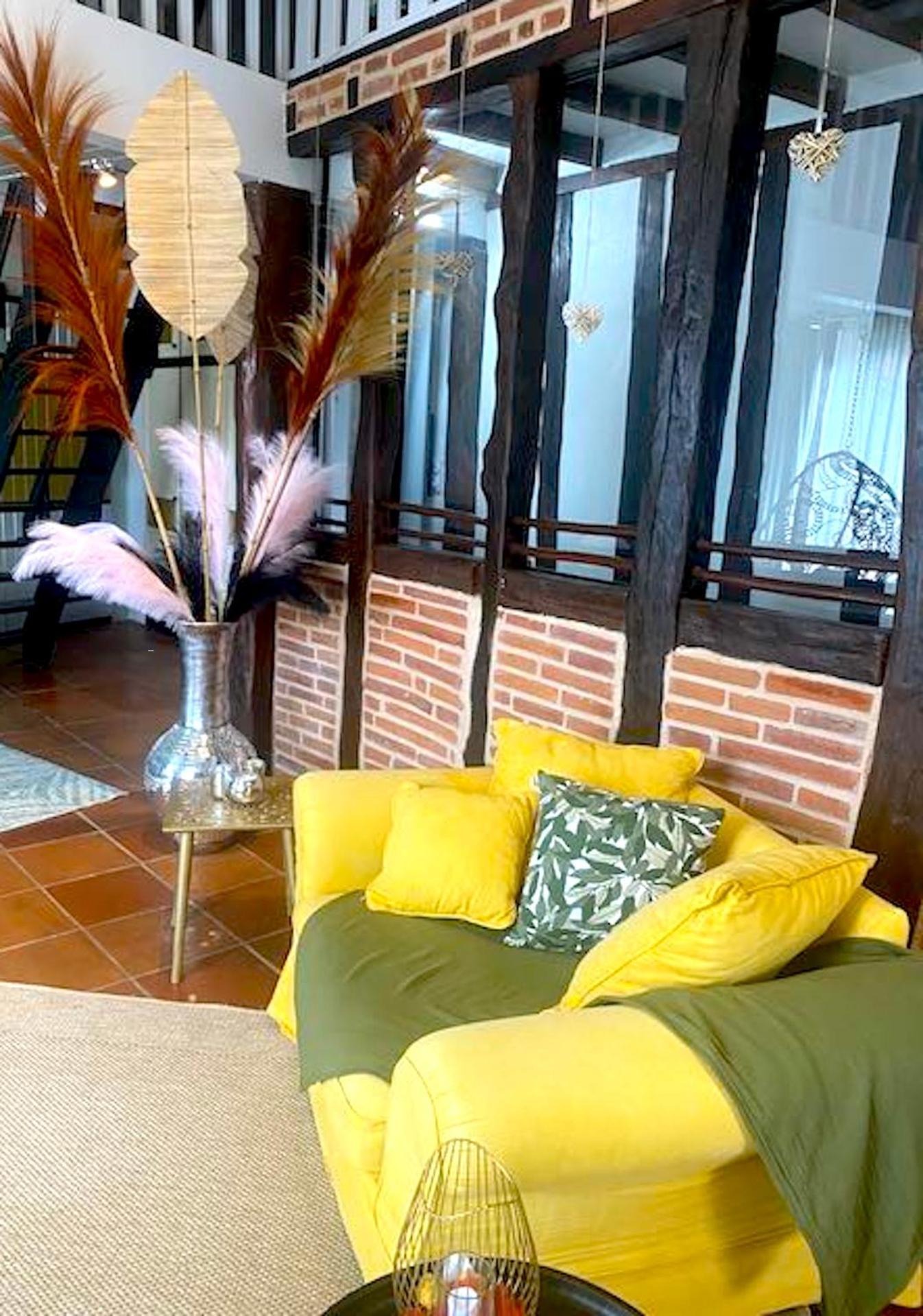 Le Prieure - Romantiques Privatif, Piscine, Jardin, Massages Proche De Toulouse Guest house *